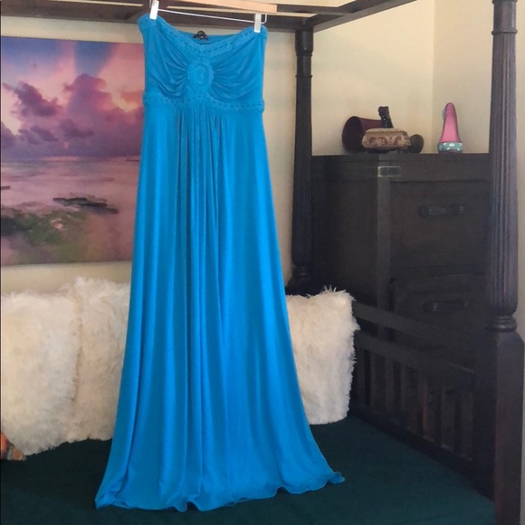 SKY MAXI DRESS - Picture 1 of 3